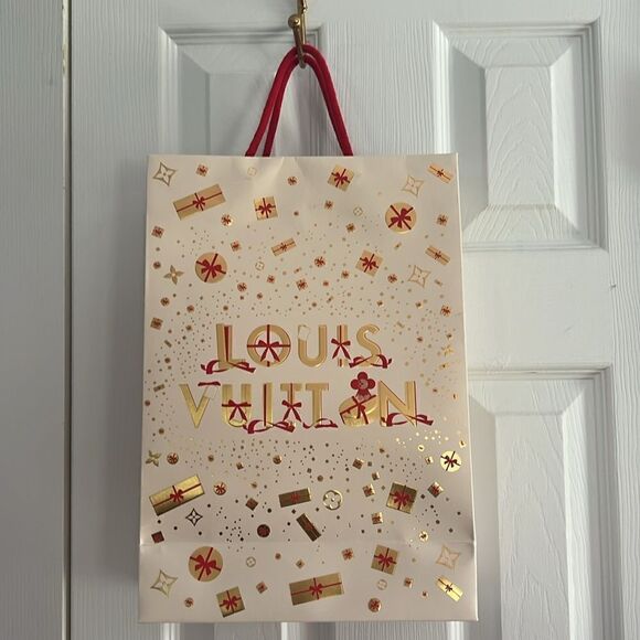 Louis Vuitton Limited Edition Holiday Gift Bag with bows - Picture 3 of 15